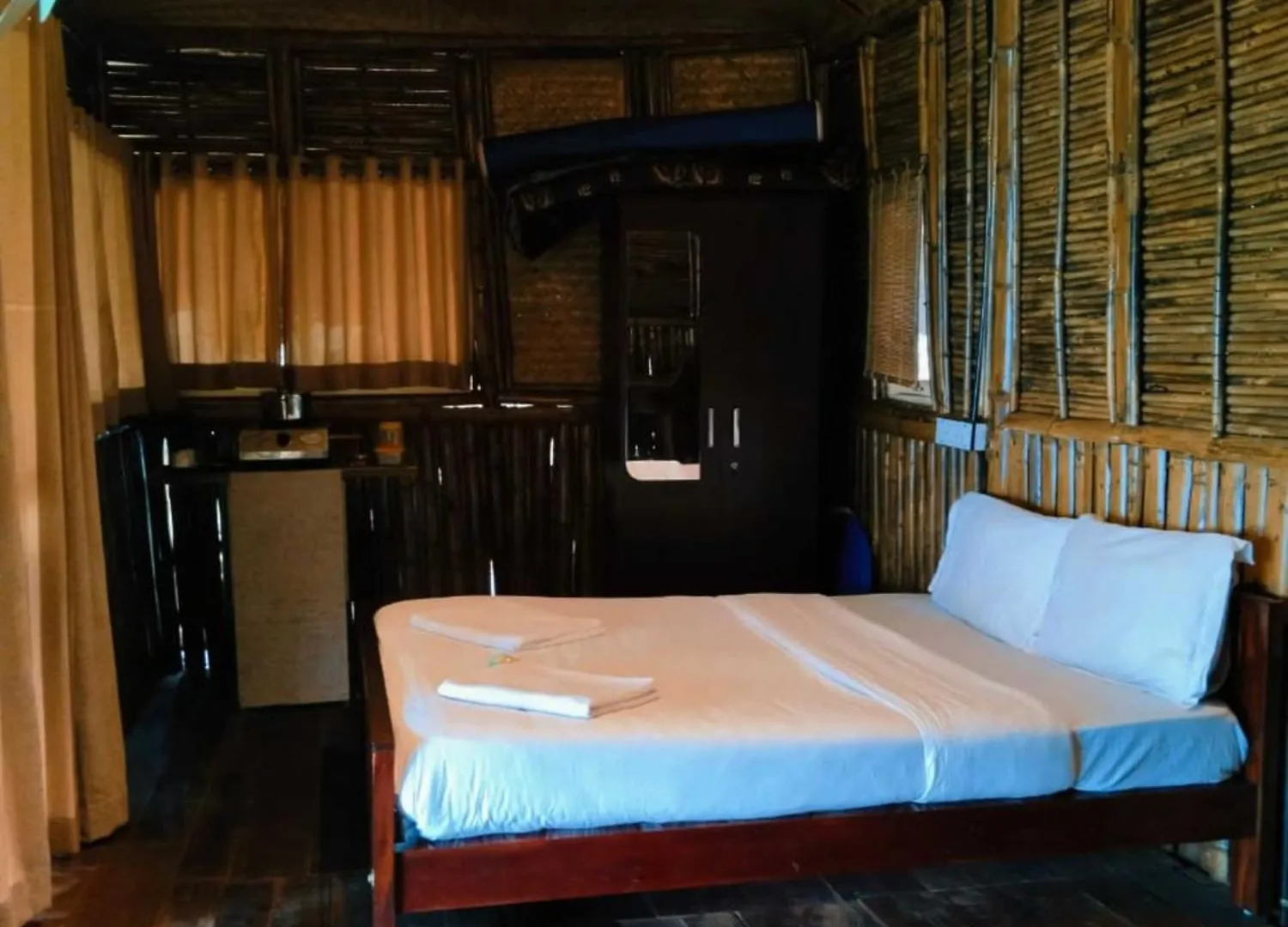 Sunset Valley Kerala Pool Resort - Monsoon Forest Cottage Stay In Idukki With Private Waterfalls, Natural Streams & Breathtaking Views Pīrmed