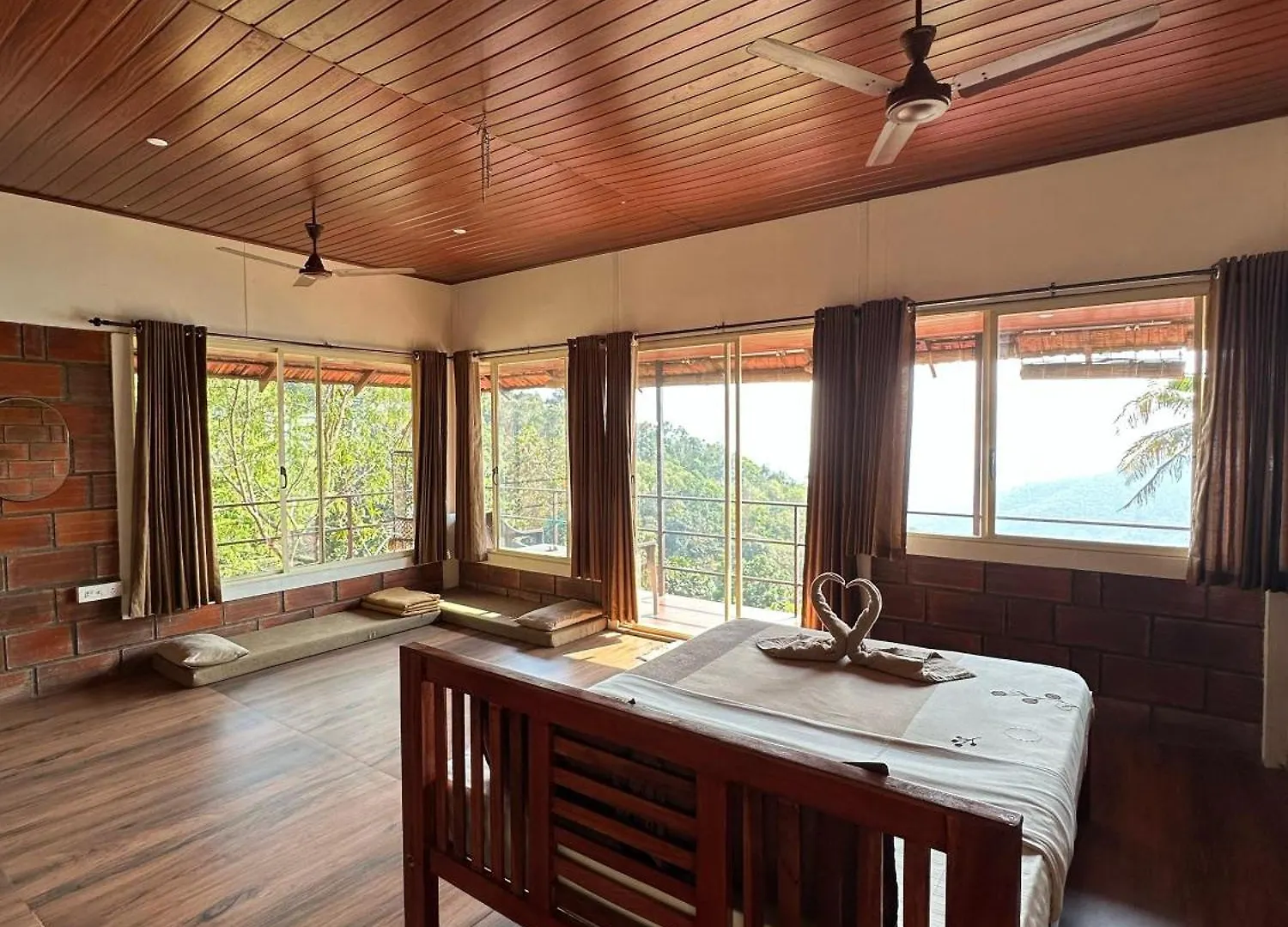 Sunset Valley Kerala Pool Resort - Monsoon Forest Cottage Stay In Idukki With Private Waterfalls, Natural Streams & Breathtaking Views Pīrmed 0*,  Índia