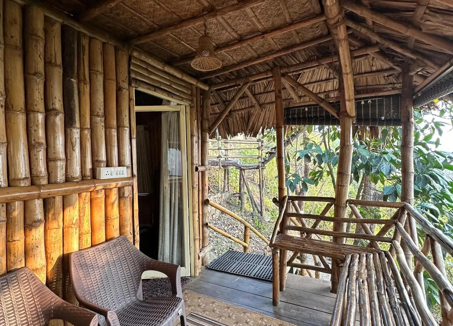 Sunset Valley Kerala Pool Resort - Monsoon Forest Cottage Stay In Idukki With Private Waterfalls, Natural Streams & Breathtaking Views Pīrmed Alojamento de Turismo Selvagem