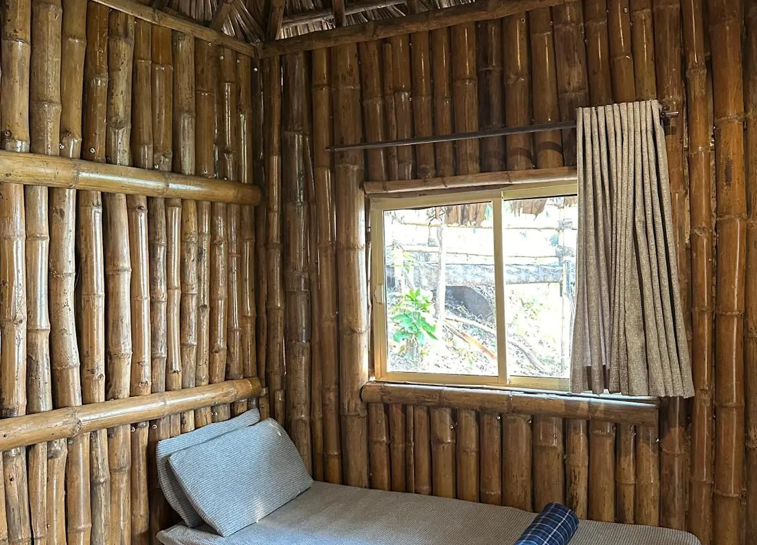 Alojamento de Turismo Selvagem Sunset Valley Kerala Pool Resort - Monsoon Forest Cottage Stay In Idukki With Private Waterfalls, Natural Streams & Breathtaking Views Pīrmed Índia