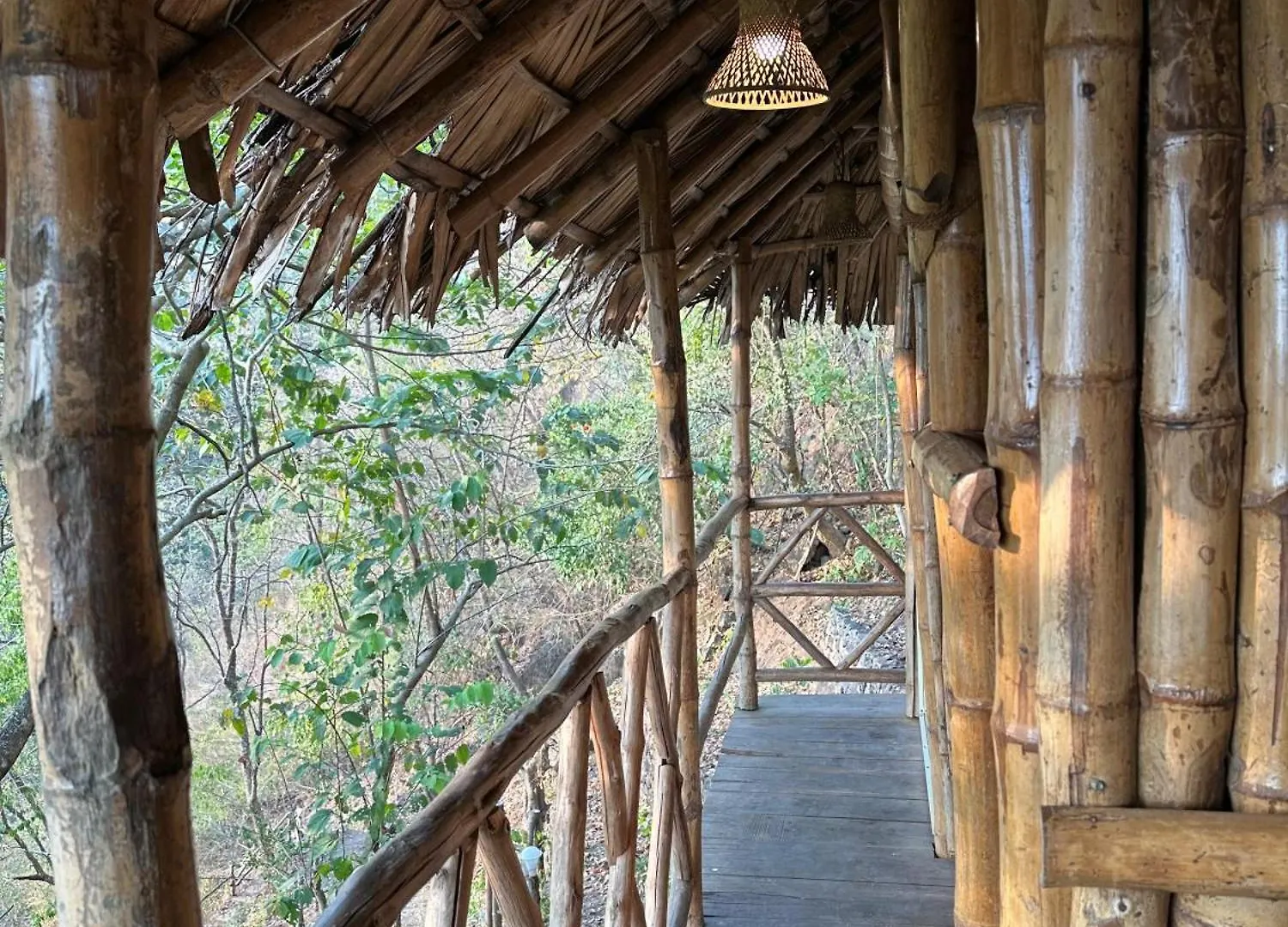Sunset Valley Kerala Pool Resort - Monsoon Forest Cottage Stay In Idukki With Private Waterfalls, Natural Streams & Breathtaking Views Pīrmed