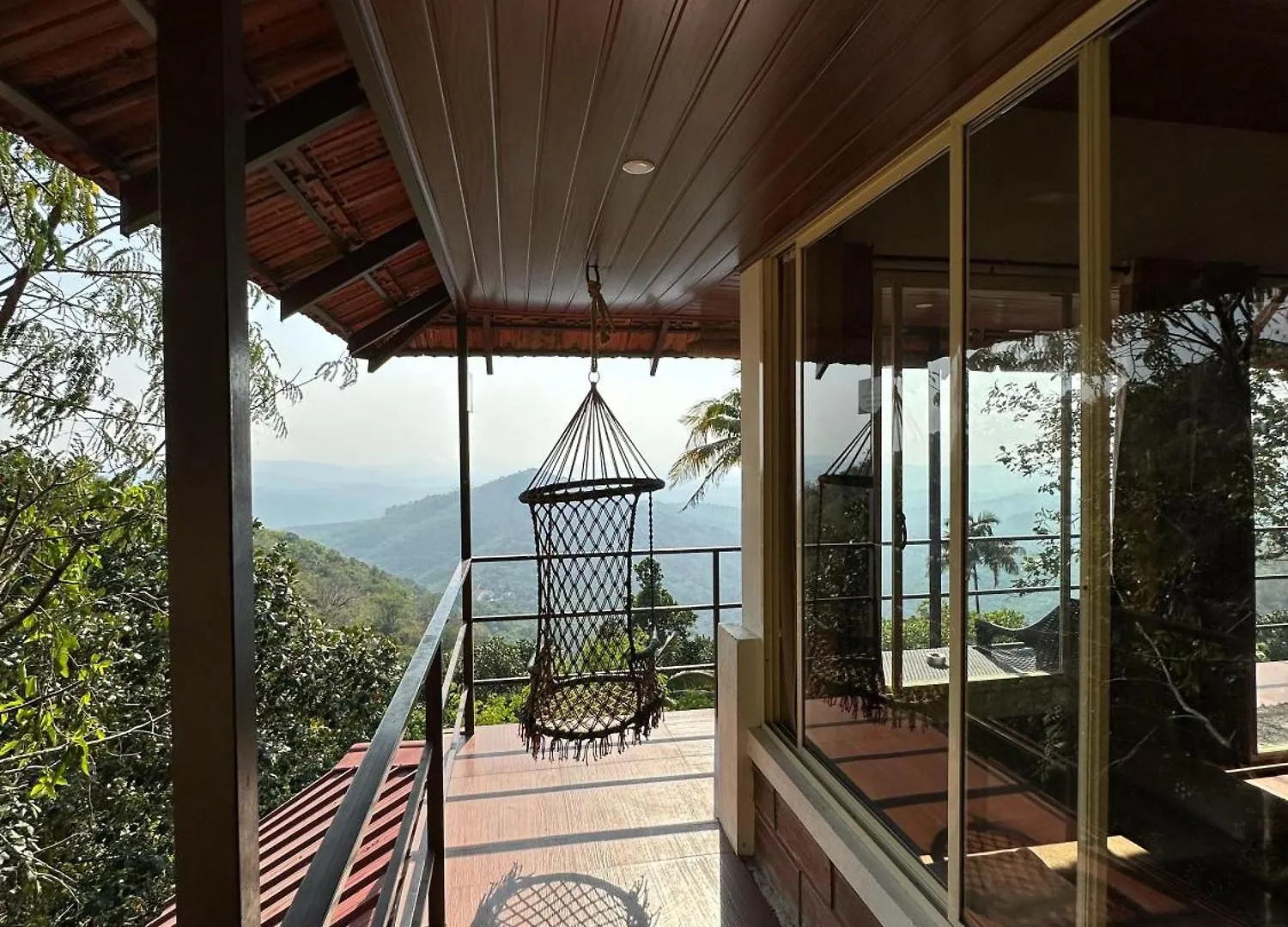 Sunset Valley Kerala Pool Resort - Monsoon Forest Cottage Stay In Idukki With Private Waterfalls, Natural Streams & Breathtaking Views Pirmed 0*,